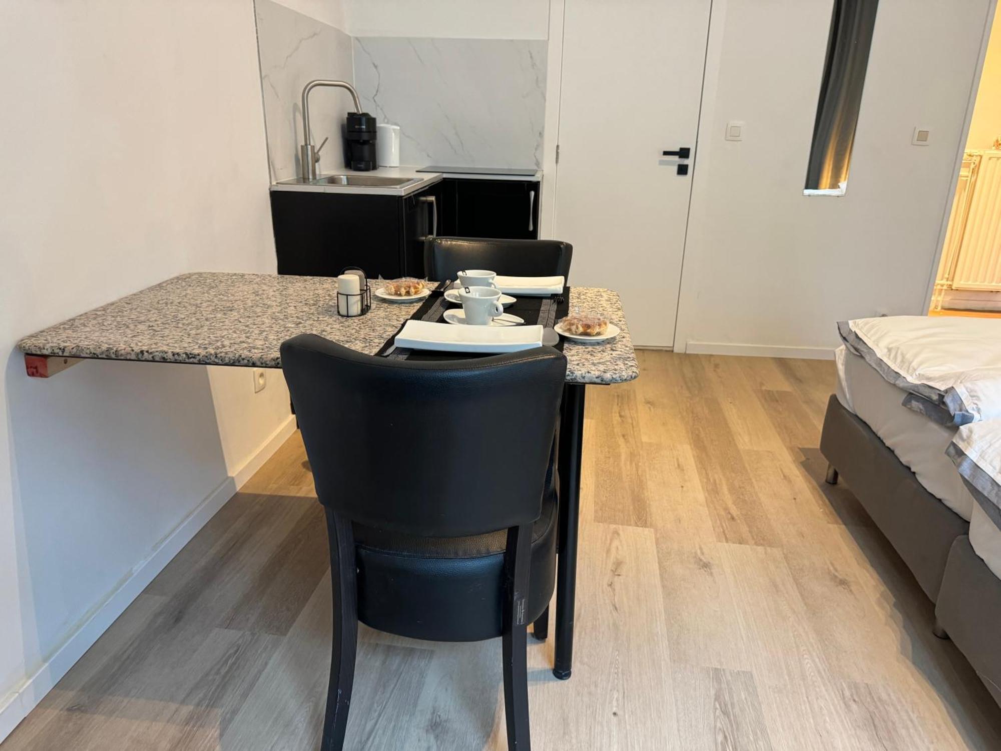 Two Bedroom Loft In The City Center By The Meir Antwerpen Exterior foto