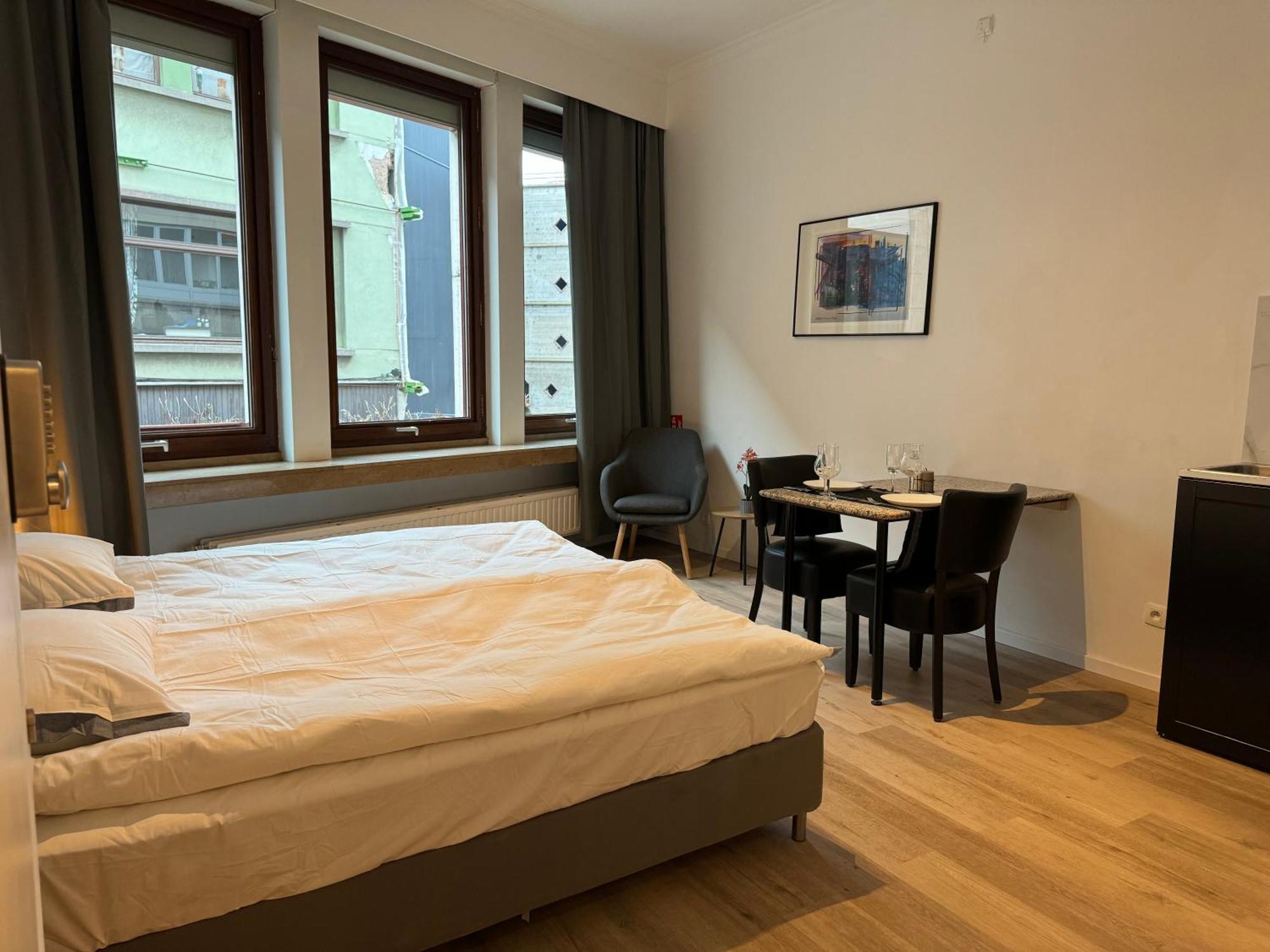 Two Bedroom Loft In The City Center By The Meir Antwerpen Exterior foto
